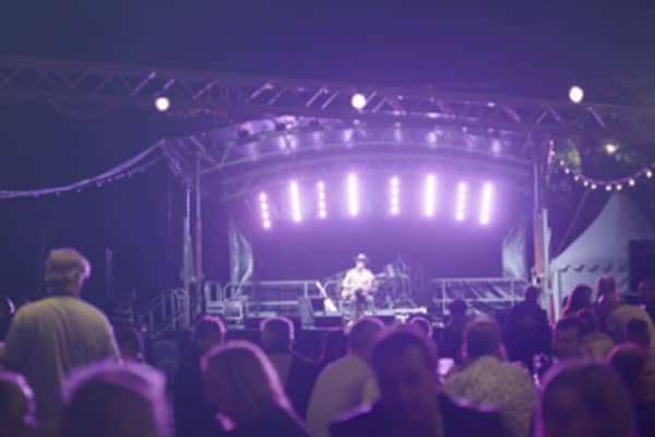 sanctuary-cove-commercial-case-studies-music-crowd
